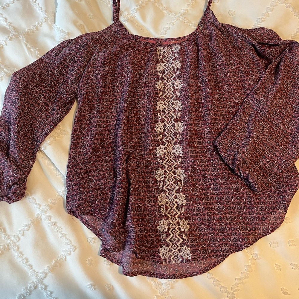 Womens blouse rewind